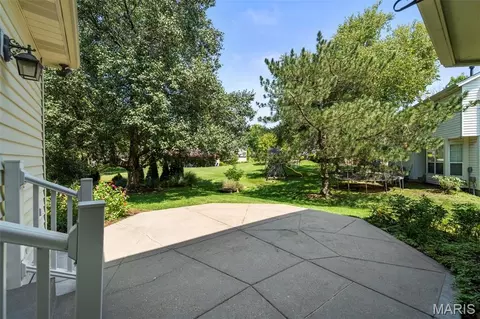 Exterior - 70 Log Hill Ln, Ballwin, MO 63011 photo 5 of 9