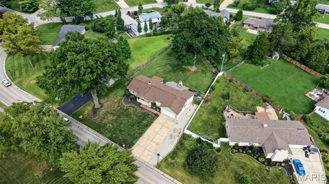 View/Area - 262 W Skyline Dr, Ballwin, MO 63011 photo 1 of 3