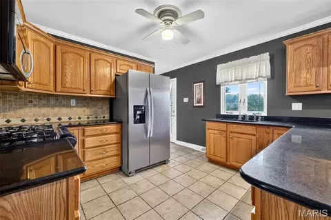 Kitchen - 262 W Skyline Dr, Ballwin, MO 63011 photo 1 of 5