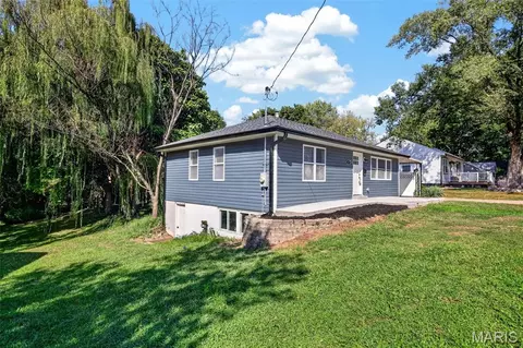 Exterior - 117 Saint Joseph Ave, O'fallon, MO 63366 photo 3 of 9