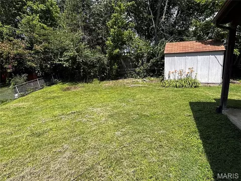 Exterior - 2369 Saint Joseph Dr, Arnold, MO 63010 photo 6 of 7
