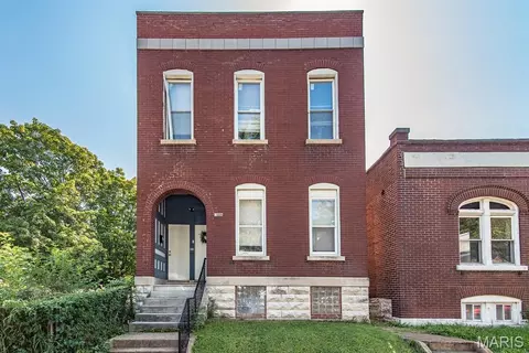 4702 Minnesota Ave, Saint Louis, MO 63111