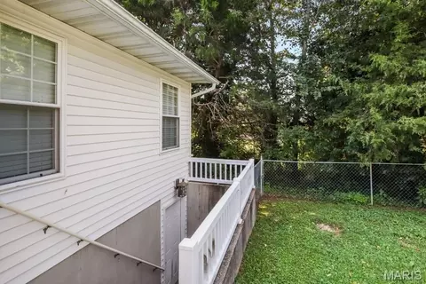 Exterior - 641 Falcon Dr, Sullivan, MO 63080 photo 6 of 7