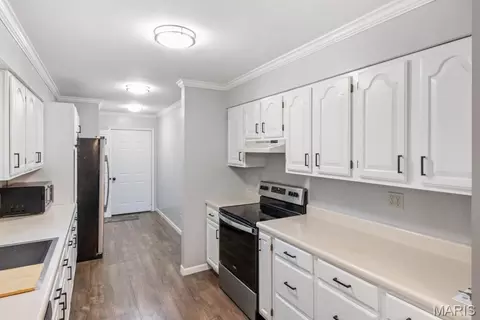 Entry Way - 641 Falcon Dr, Sullivan, MO 63080 photo 1 of 2