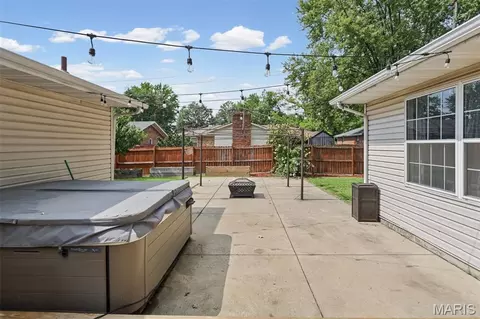 Exterior - 607 S Augusta St, O'fallon, IL 62269 photo 4 of 11