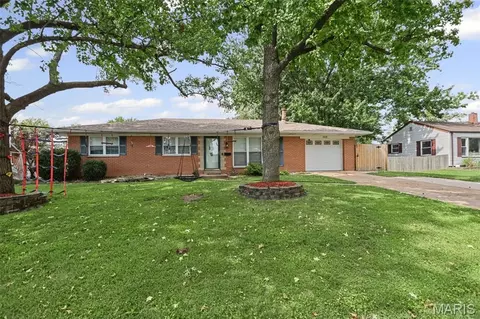 Exterior - 607 S Augusta St, O'fallon, IL 62269 photo 8 of 11
