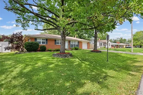 Exterior - 607 S Augusta St, O'fallon, IL 62269 photo 10 of 11