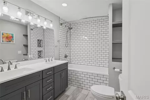 Bath - 607 S Augusta St, O'fallon, IL 62269 photo 3 of 5