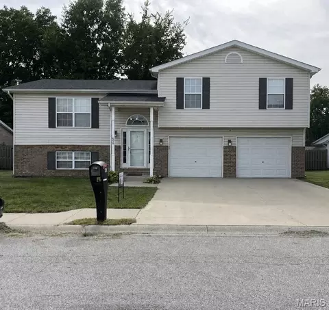 429 Miranda Dr, Dupo, IL 62239