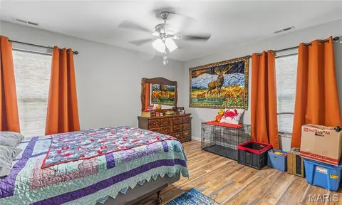 Bedroom - 1102 Hwy Z, Belleview, MO 63623 photo 2 of 2