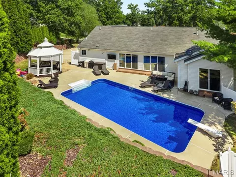 Exterior - 362 Round Tower Dr, Cottleville, MO 63304 photo 3 of 12