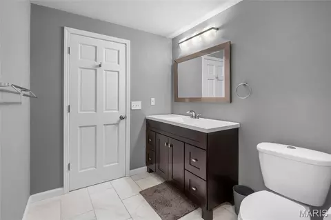 Bath - 362 Round Tower Dr, Cottleville, MO 63304 photo 4 of 6