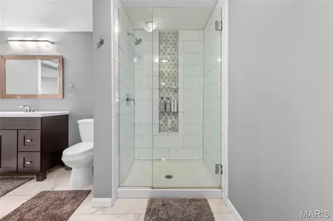 Bath - 362 Round Tower Dr, Cottleville, MO 63304 photo 5 of 6
