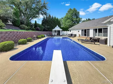 Exterior - 362 Round Tower Dr, Cottleville, MO 63304 photo 4 of 6