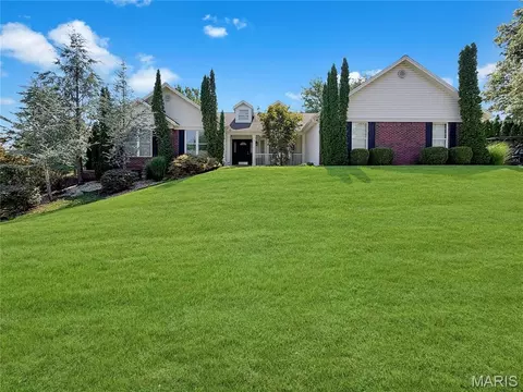 Exterior - 362 Round Tower Dr, Cottleville, MO 63304 photo 2 of 6