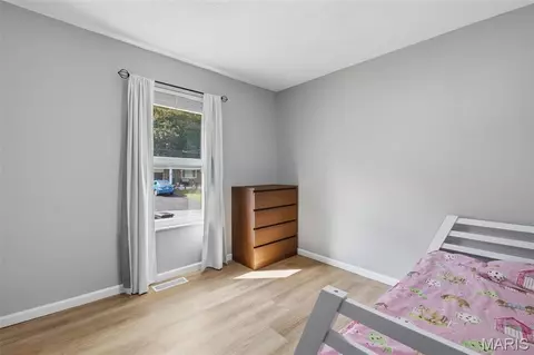 Bedroom - 809 Ron Dr, Fenton, MO 63026 photo 2 of 5