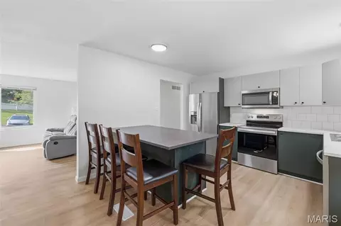 Kitchen - 809 Ron Dr, Fenton, MO 63026 photo 1 of 5