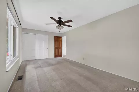 Bedroom - 689 Henry Ave, Ballwin, MO 63011 photo 3 of 6