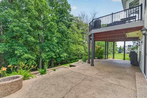 Exterior - 1028 Stone Spring Ct, Eureka, MO 63025 photo 7 of 15