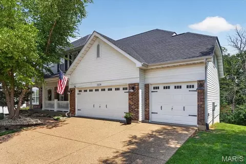 Exterior - 1028 Stone Spring Ct, Eureka, MO 63025 photo 3 of 15