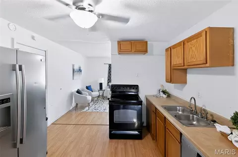 Kitchen - 515 Mobile St, Brighton, IL 62012 photo 4 of 4