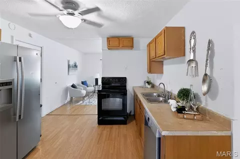 Kitchen - 515 Mobile St, Brighton, IL 62012 photo 1 of 4