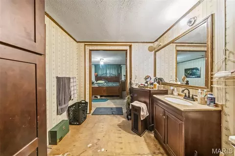 12502 Bell Rd, Roby, MO 65557 photo 13