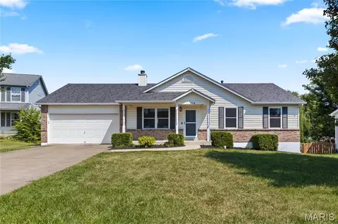 512 Spring Water Dr, Wentzville, MO 63385