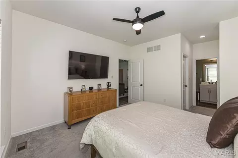 Bedroom - 922 Boulder Crest Ct, Eureka, MO 63025 photo 3 of 9