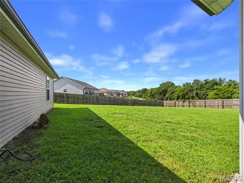 Exterior - 124 Fraser Rdg, Jackson, MO 63755 photo 8 of 13