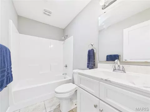 Bath - 124 Fraser Rdg, Jackson, MO 63755 photo 5 of 6