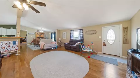 Entry Way - 18455 County Road 5310, Rolla, MO 65401 photo 1 of 2