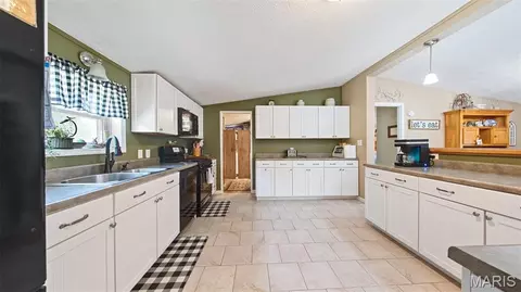 Kitchen - 18455 County Road 5310, Rolla, MO 65401 photo 2 of 2