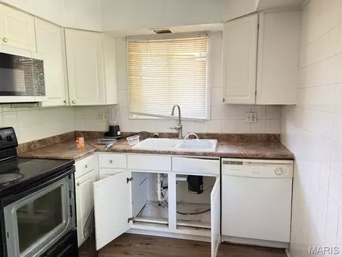 4505 Begg Blvd, Normandy, MO 63121 photo 8