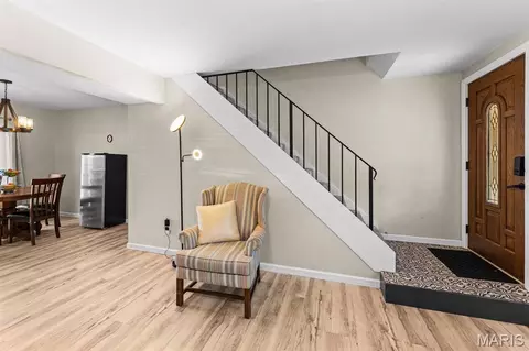 Entry Way - 903 Hampton Ct, Belleville, IL 62223 photo 1 of 1