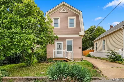 4672 Hannover Ave, Saint Louis, MO 63123