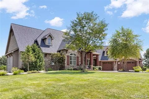 Exterior - 570 Patriotic Trl, Weldon Spring, MO 63304 photo 5 of 34