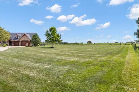 Exterior - 570 Patriotic Trl, Weldon Spring, MO 63304 photo 22 of 34