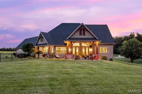 Exterior - 570 Patriotic Trl, Weldon Spring, MO 63304 photo 10 of 34