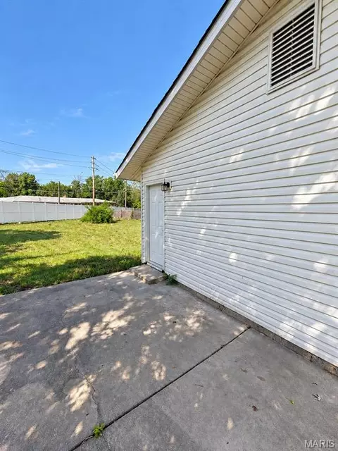 6005 Shillington Ln, Saint Louis, MO 63134 photo 11