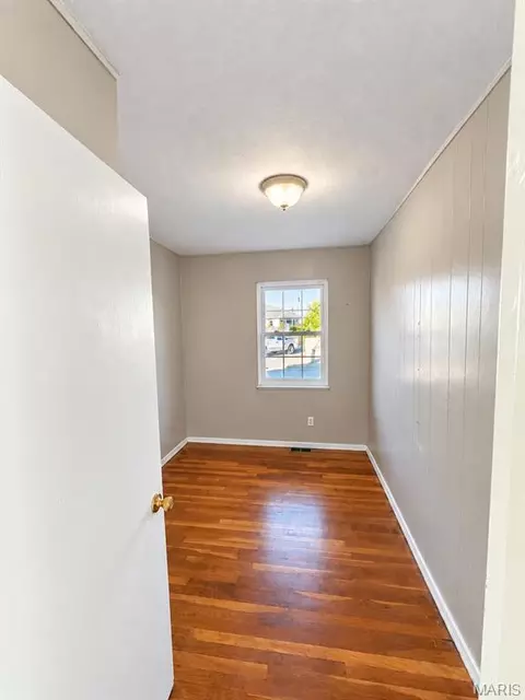 6005 Shillington Ln, Saint Louis, MO 63134 photo 6