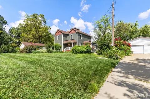 Exterior - 811 Tom Ginnever Ave, O'fallon, MO 63366 photo 3 of 11