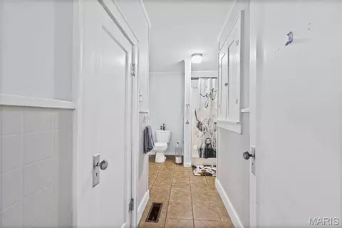 Entry Way - 160 Miller St, Sullivan, MO 63080 photo 2 of 3