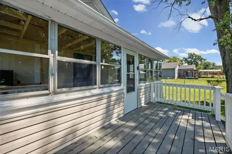 Exterior - 160 Miller St, Sullivan, MO 63080 photo 11 of 12