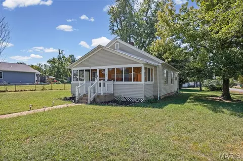 Exterior - 160 Miller St, Sullivan, MO 63080 photo 4 of 12