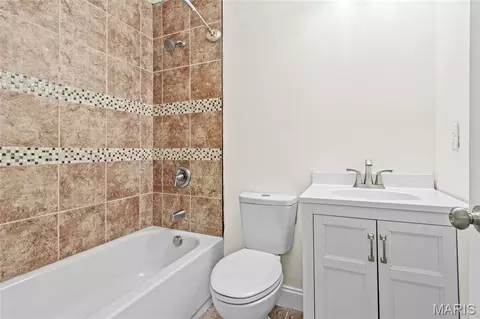 Bath - 1778 Terrace Dr, Arnold, MO 63010 photo 3 of 5