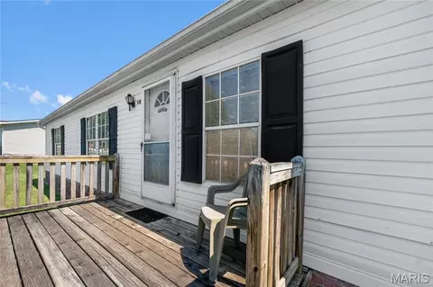 114 Hickory Dr, Jackson, MO 63755 photo 2