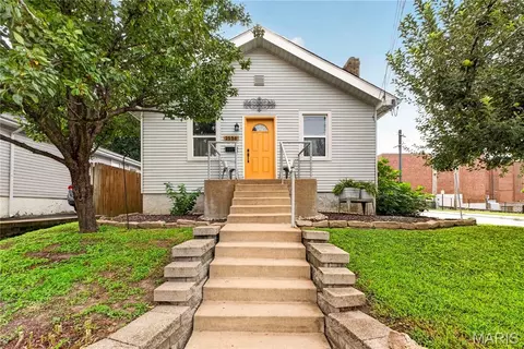 2556 Oakland Ave, Saint Louis, MO 63143