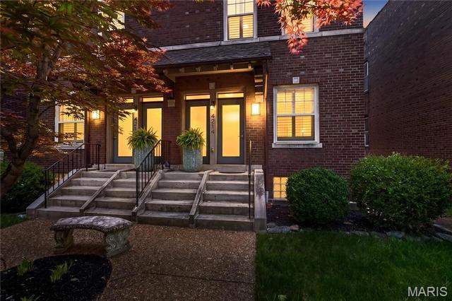 4212 Arsenal St, Saint Louis, MO 63116