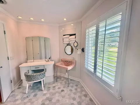 Bath - 908 W Bain St, Dexter, MO 63841 photo 1 of 5